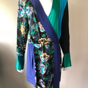 DIANE VON FURSTENBURG DRESS NWT SIZE M $498 msrp